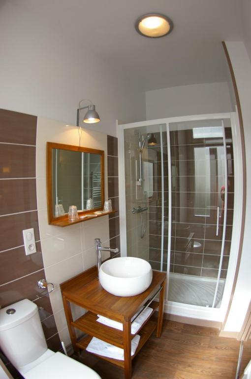 Logis Hotel Le Cheval Noir Argenton Sur Creuse Стая снимка